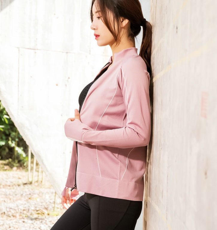 Women's Slim Fit Workout Set – Flexible, Lightweight & Stylish